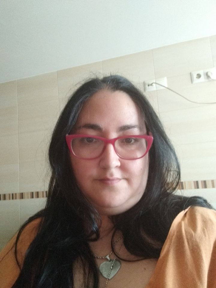 goodnovel comment avatar